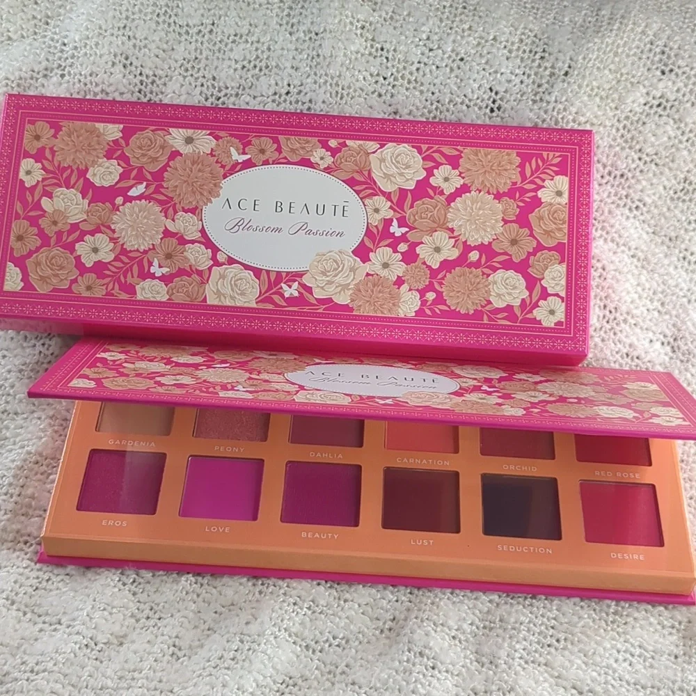 Ace Beautē Blossom Passion Palette, 19.2g/0.68oz - Picture 1 of 13